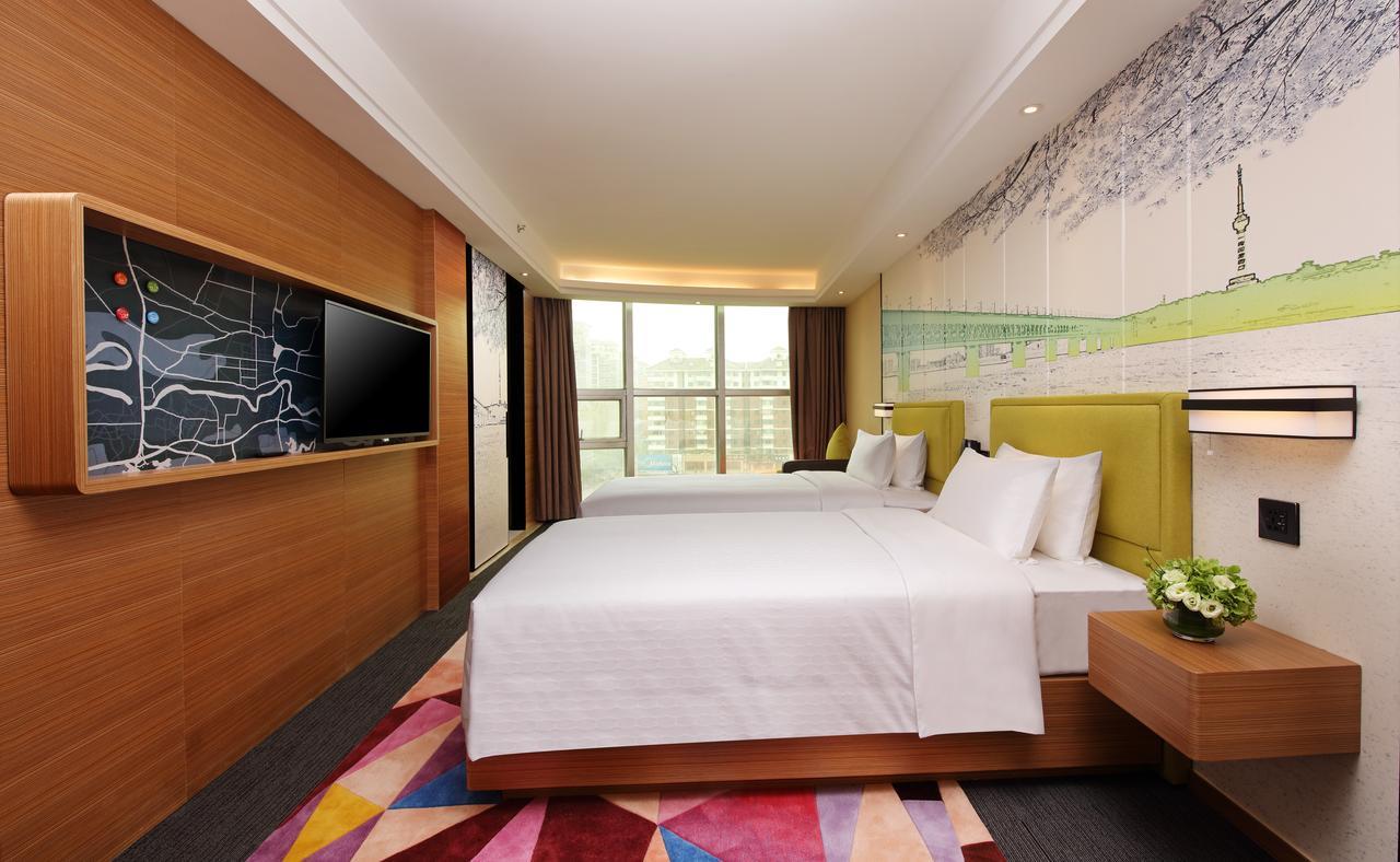 Hampton By Hilton Wuhan Tianhe Airport East Exterior foto